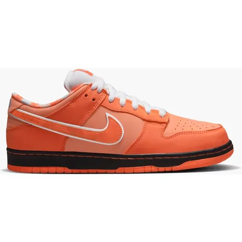 Nike - Shoes > Sneakers - Orange - Nike - Modalova