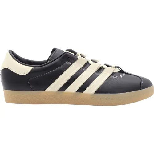 Adidas - Shoes > Sneakers - Black - Adidas - Modalova