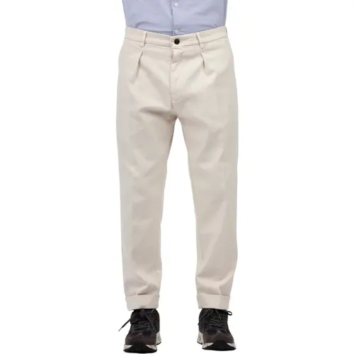 Trousers > Chinos - - Berwich - Modalova