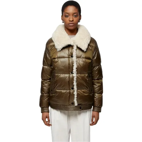 Jackets > Faux Fur & Shearling Jackets - - OOF Wear - Modalova