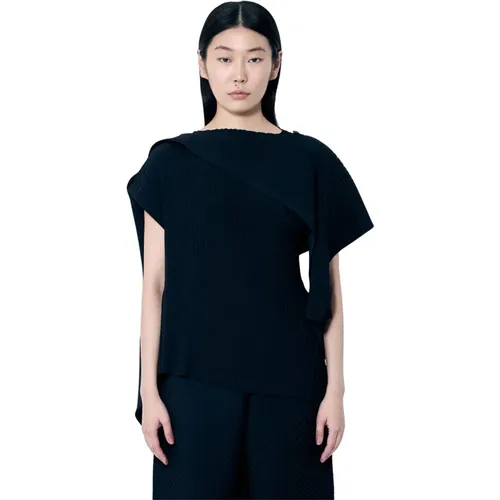 Tops > T-Shirts - - Issey Miyake - Modalova