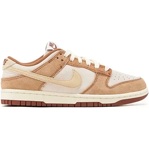 Nike - Shoes > Sneakers - Beige - Nike - Modalova