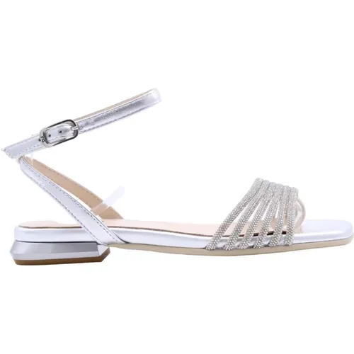 Shoes > Sandals > Flat Sandals - - Nerogiardini - Modalova