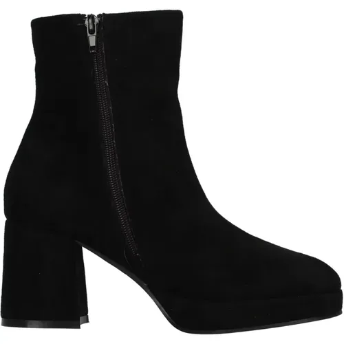 Shoes > Boots > Heeled Boots - - Gattinoni - Modalova