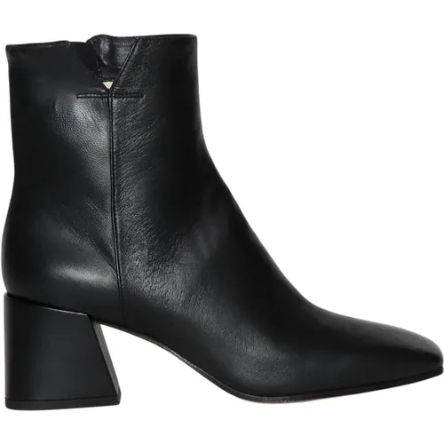 Shoes > Boots > Heeled Boots - - Pomme D'or - Modalova