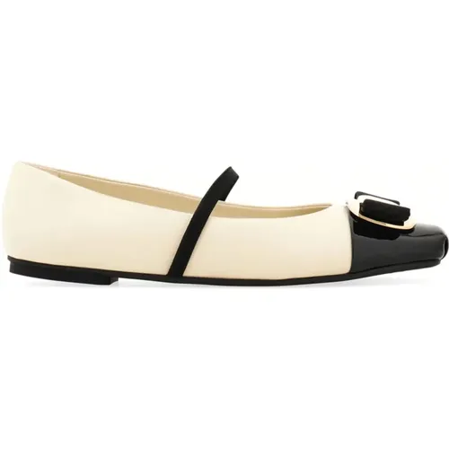 Shoes > Flats > Ballerinas - - Salvatore Ferragamo - Modalova