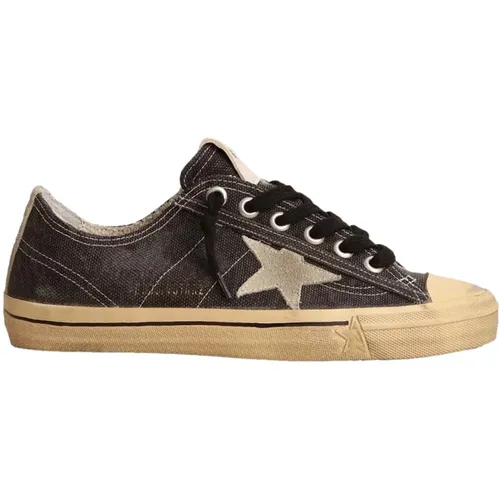 Shoes > Sneakers - - Golden Goose - Modalova