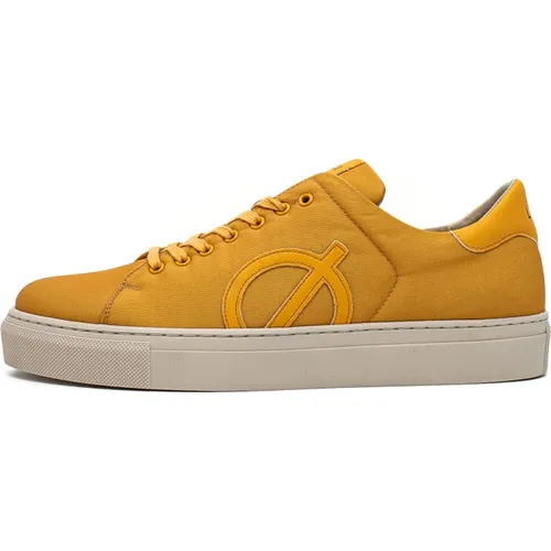 Løci - Shoes > Sneakers - Yellow - Løci - Modalova