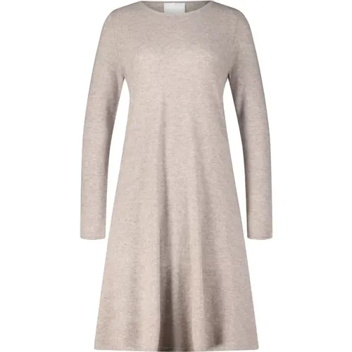 Dresses > Day Dresses > Knitted Dresses - - allude - Modalova