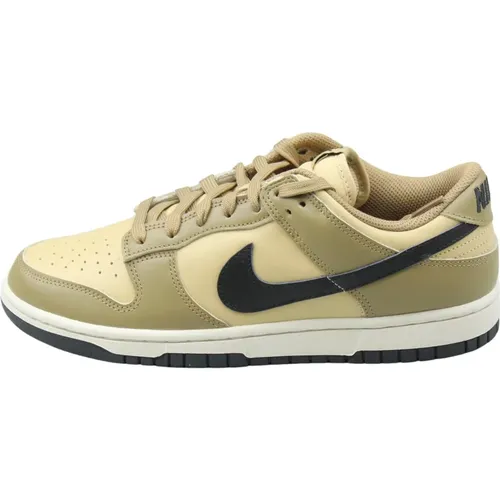 Nike - Shoes > Sneakers - Beige - Nike - Modalova