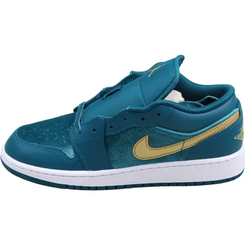 Jordan - Shoes > Sneakers - Blue - Jordan - Modalova