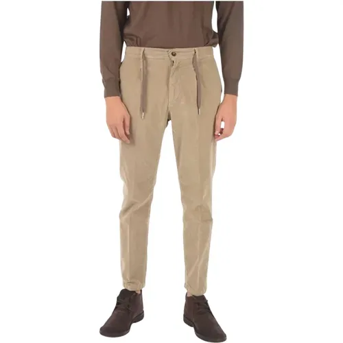 Trousers > Slim-fit Trousers - - Cruna - Modalova