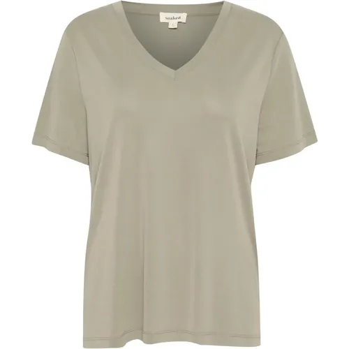 Tops > T-Shirts - - Soaked in Luxury - Modalova