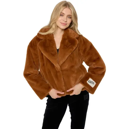 Jackets > Faux Fur & Shearling Jackets - - Bizuu - Modalova