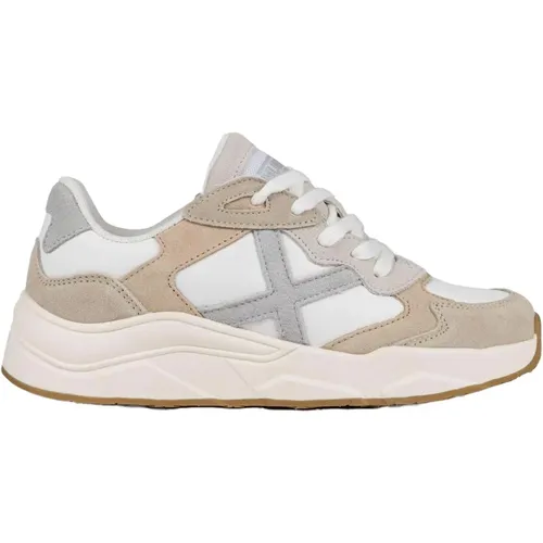 Munich - Shoes > Sneakers - Beige - Munich - Modalova