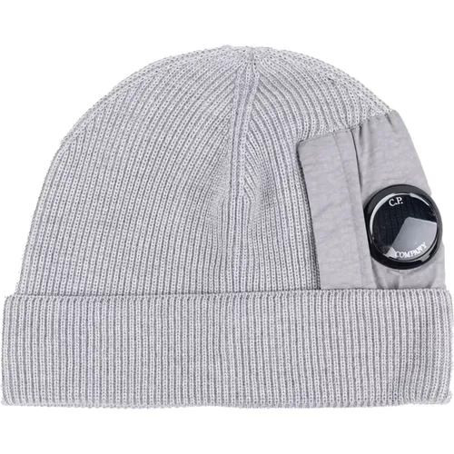 Accessories > Hats > Beanies - - C.P. Company - Modalova