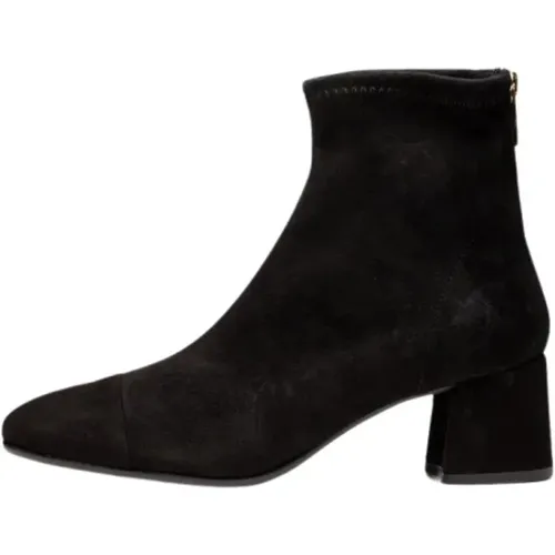 Shoes > Boots > Heeled Boots - - Poche Paris - Modalova