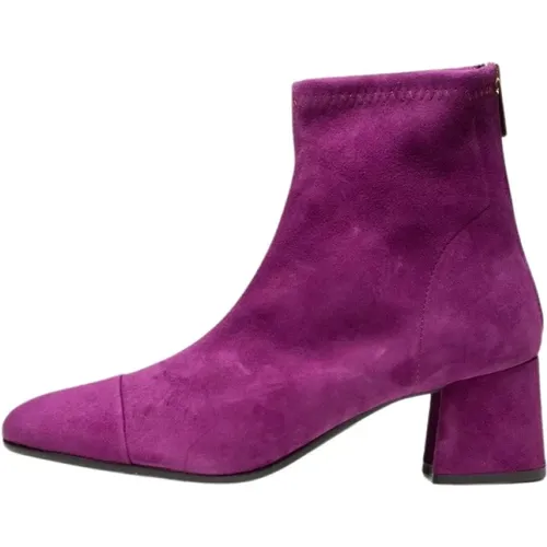 Shoes > Boots > Heeled Boots - - Poche Paris - Modalova