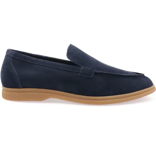 Shoes > Flats > Loafers - - Berwick - Modalova