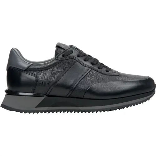 Estro - Shoes > Sneakers - Black - Estro - Modalova