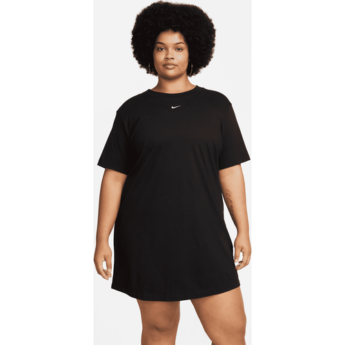 Robe tee-shirt à manches courtes Sportswear Essential - Nike - Modalova