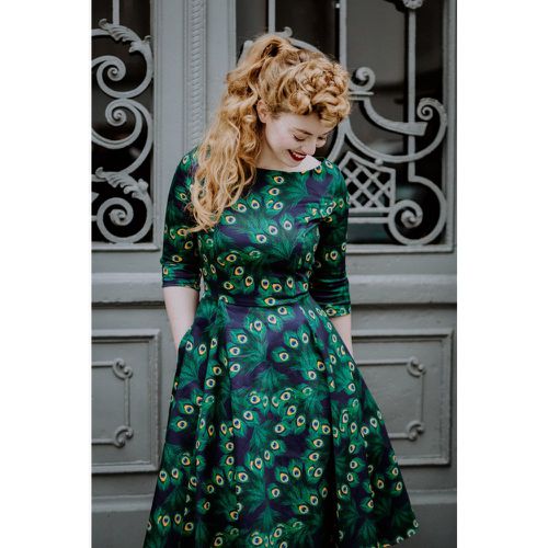 Topvintage exclusive ~ Adriana Peacock Long Sleeve Swing Dress Années 50 en Marine - topvintage boutique collection - Modalova