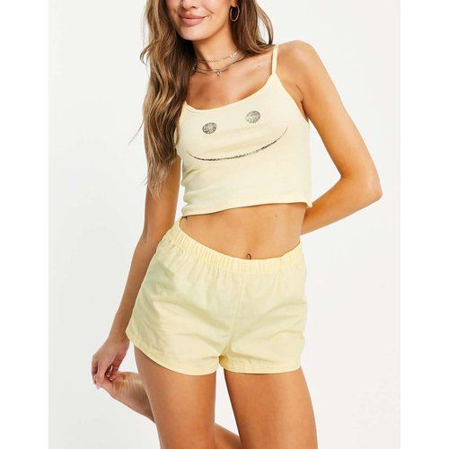 Ensemble de pyjama avec débardeur à motif sourire et short en tissu - Jaune et blanc - Topshop - Modalova