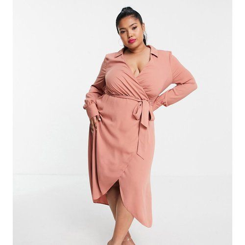 ASOS DESIGN Curve - Robe cache-cœur mi-longue avec col et ceinture - Terracotta - ASOS Curve - Modalova