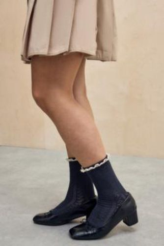 Chaussettes à volants pointelle UO en taille: TAILLE UNIQUE - Urban Outfitters - Modalova