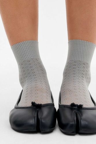 Chaussettes semi-transparentes Tabi en taille: TAILLE UNIQUE - Out From Under - Modalova
