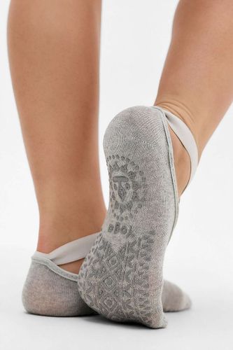 Chaussettes de Pilates découpées antidérapantes en taille: TAILLE UNIQUE - Out From Under - Modalova