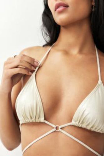 Haut de bikini triangle Teya métalissé à lanières en Argent taille: Small - Out From Under - Modalova