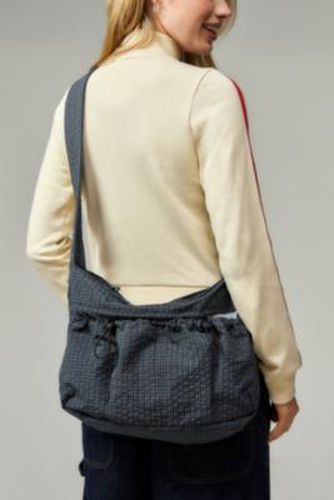 Sac à bandoulière en nylon à carreaux UO par en taille: TAILLE UNIQUE - Urban Outfitters - Modalova