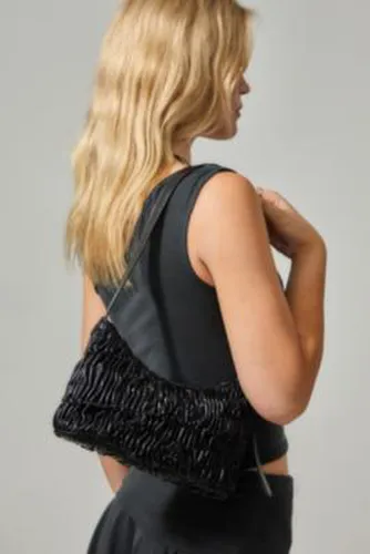 Sac à bandoulière en simili cuir froncé UO par en taille: TAILLE UNIQUE - Urban Outfitters - Modalova