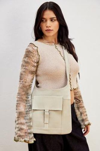 UO - Sac à bandoulière en daim avec poche - Urban Outfitters - Modalova