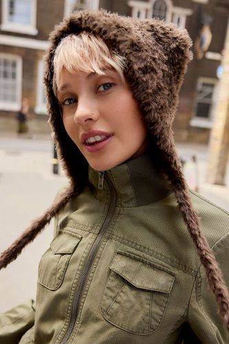 Bonnet Teddy UO par en taille: TAILLE UNIQUE - Urban Outfitters - Modalova