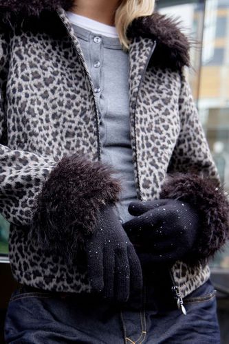 Gants super doux UO par en taille: TAILLE UNIQUE - Urban Outfitters - Modalova