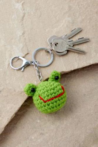 Porte-clés grenouille en mailles par en - Urban Outfitters - Modalova
