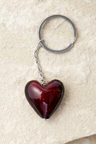 Porte-clés avec pendentif en forme de caur - Urban Outfitters - Modalova