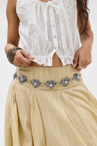 Ceinture chaîne à gros caurs UO par en taille: TAILLE UNIQUE - Urban Outfitters - Modalova