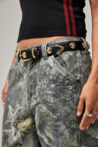 Grande ceinture à clous UO par en taille: Small/Medium - Urban Outfitters - Modalova