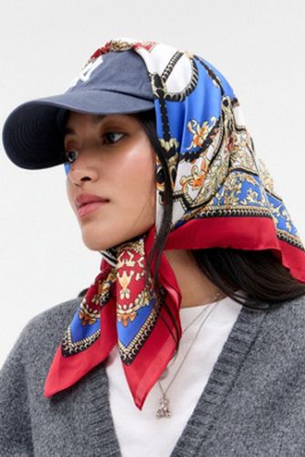 Foulard de tête UO en soie imprimé mosaïque par en taille: TAILLE UNIQUE - Urban Outfitters - Modalova
