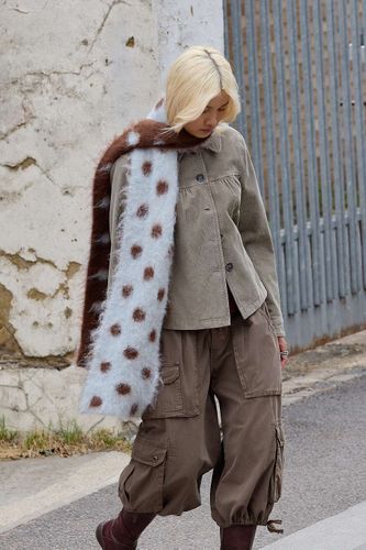 Écharpe Stevie UO par en taille: TAILLE UNIQUE - Urban Outfitters - Modalova