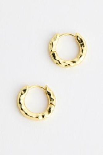 Boucles d'oreilles créoles plaquées UO par taille: TAILLE UNIQUE - Urban Outfitters - Modalova