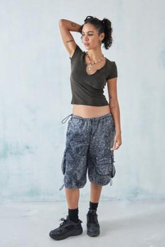 UO - T-shirt cranté en tissu délavé Millie - Urban Outfitters - Modalova