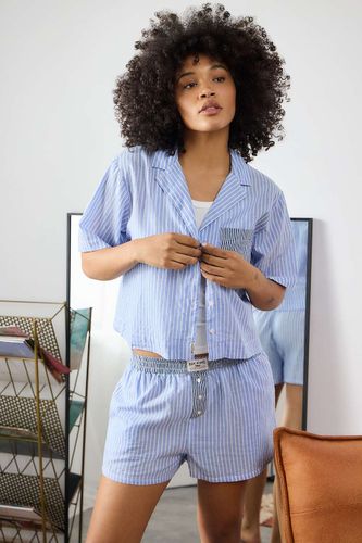 Chemise de pyjama souvenir à contraste en taille: Small - BDG - Modalova