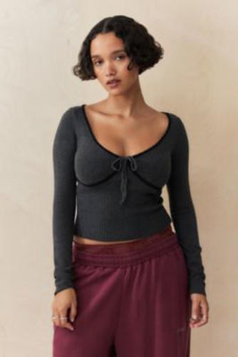 Haut en maille à bord festonné UO par en taille: XS - Urban Outfitters - Modalova