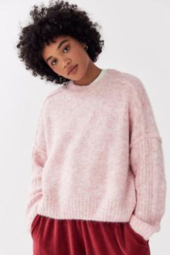 Pull en maille duveteuse UO Oslo par en taille: XS - Urban Outfitters - Modalova