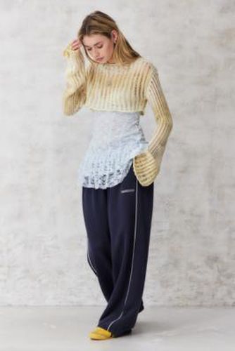 UO - Boléro en tricot étagé teint par section par en taille: XS - Urban Outfitters - Modalova
