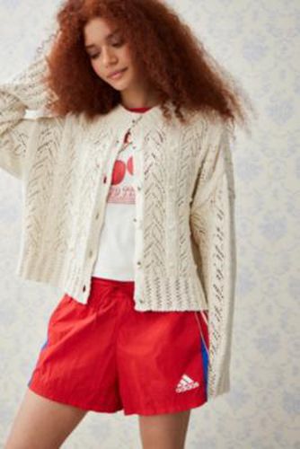Cardigan en tricot éponge UO par en Crème taille: XS - Urban Outfitters - Modalova